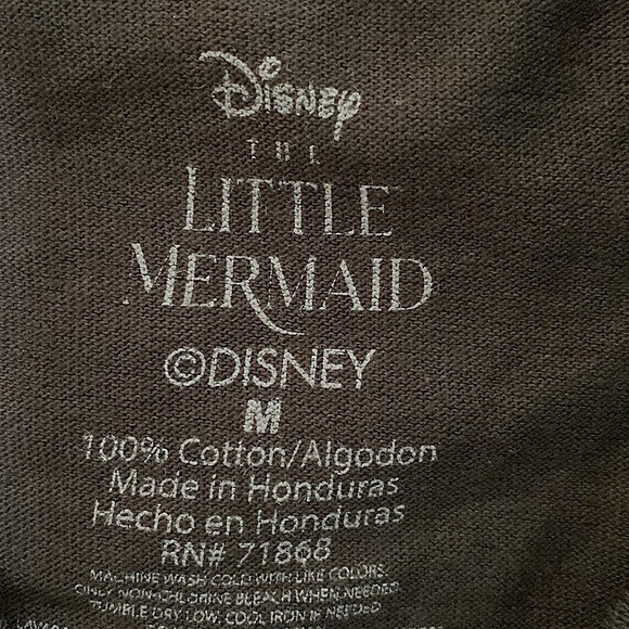 Disney The Little Mermaid Black Graphic T-shirt Tee Nwot - Picture 7 of 7